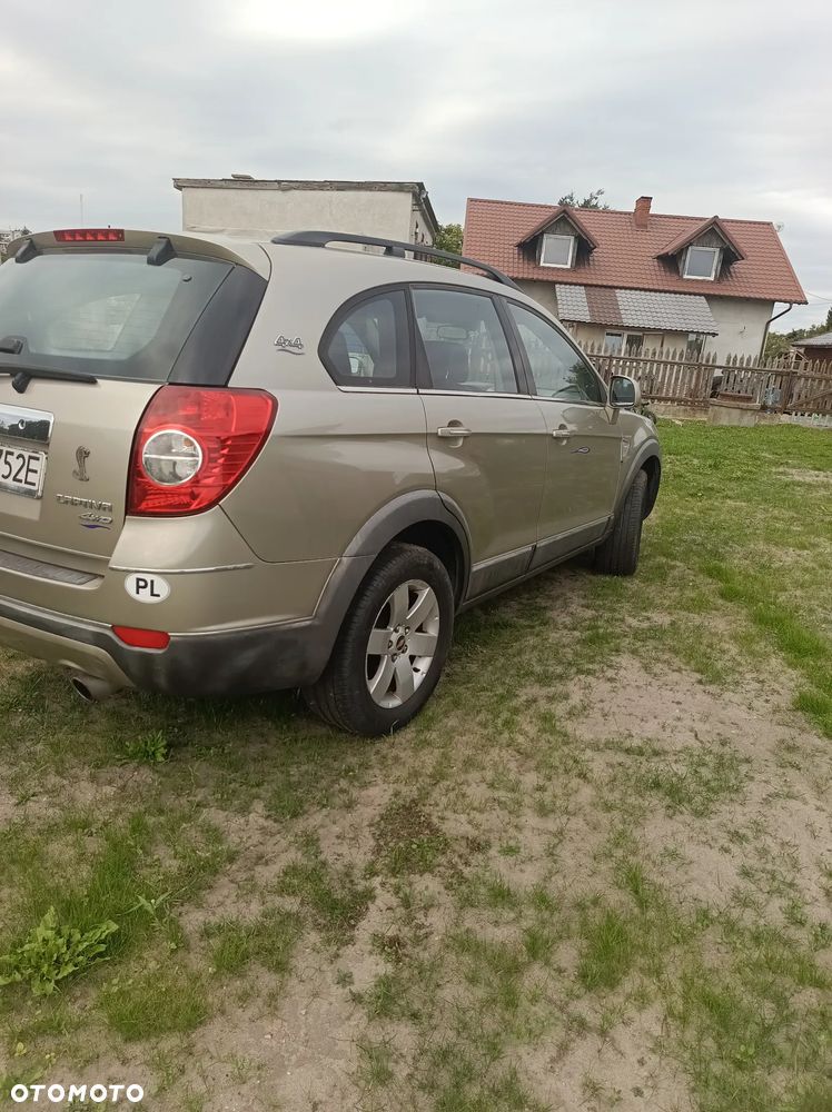 Chevrolet Captiva - 4
