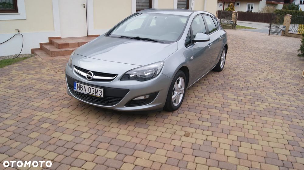 Opel Astra 1.4 T Cosmo - 1