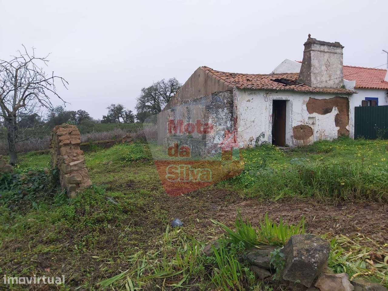 Terreno urbano com ruína em São Francisco da Serra - Grande imagem: 2/9