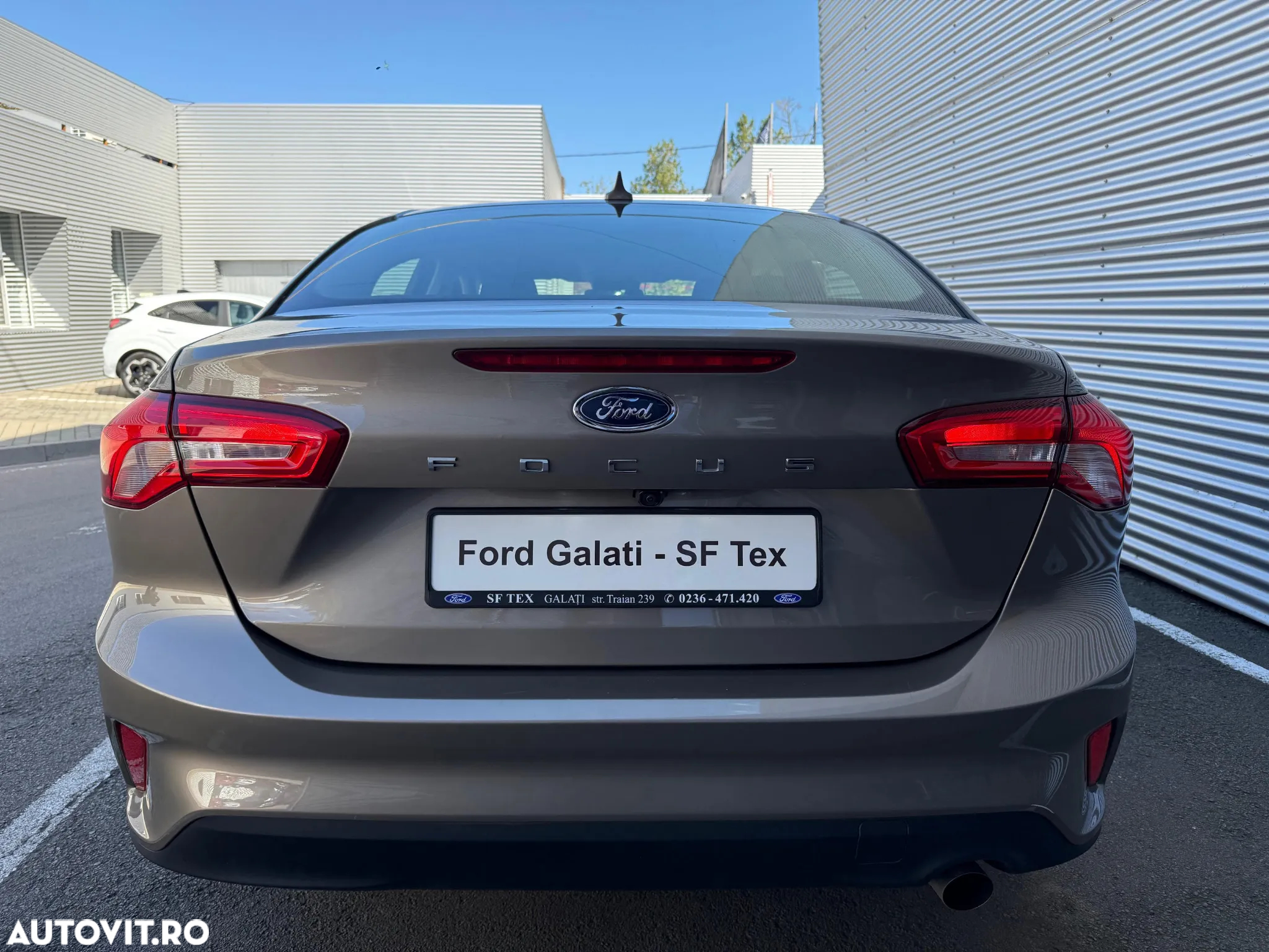 Ford Focus 1.0 EcoBoost Trend Edition - 28