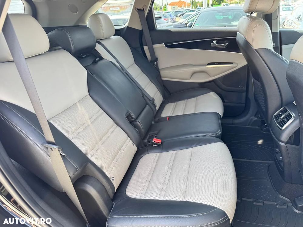 Kia Sorento 2.2 CRDi AWD Aut. Vision - 24