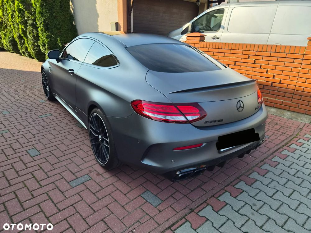 Mercedes-Benz C-Class 2019 photo 2