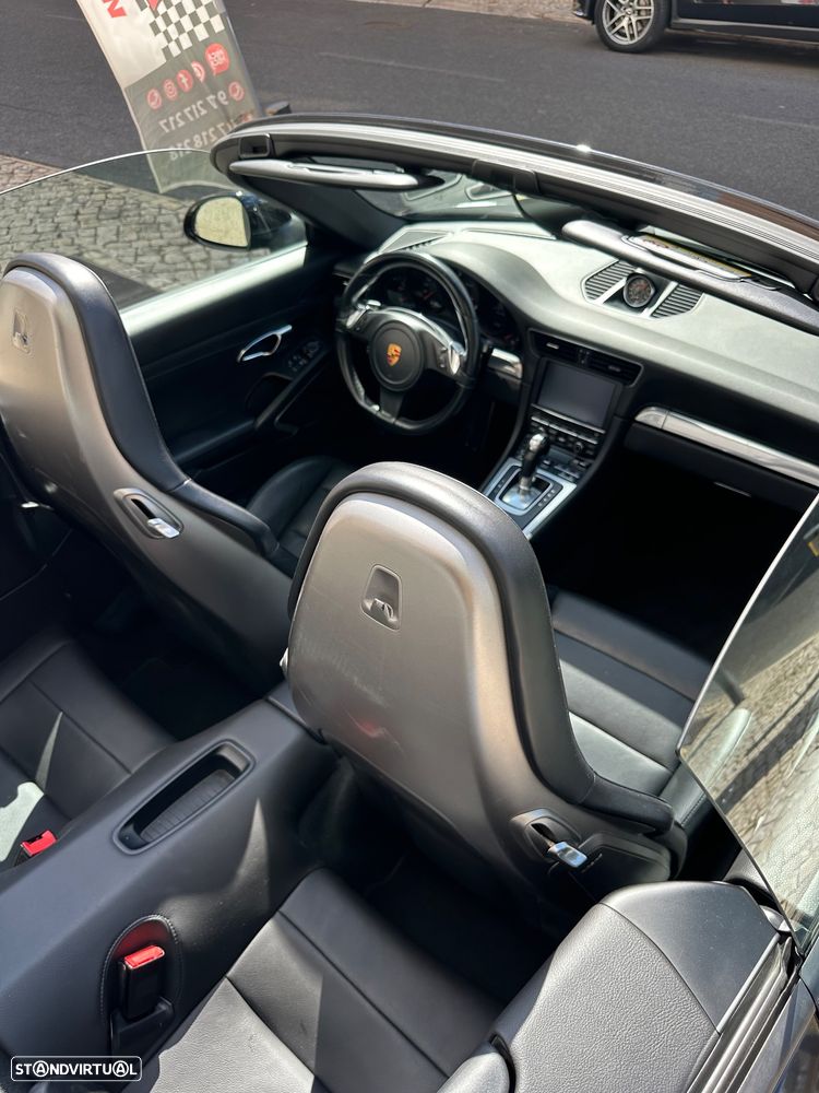 Porsche 911 Série F - 41
