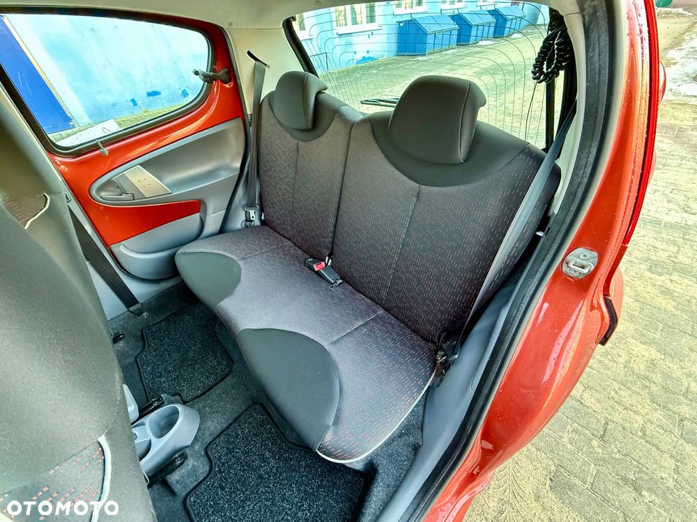 Peugeot 107 1.0 Trendy 2-Tronic - 17