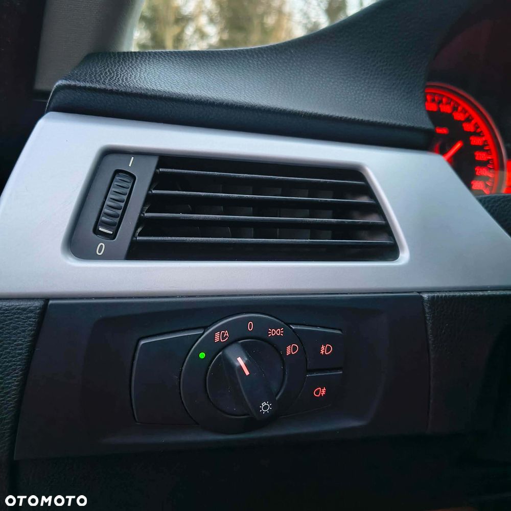 BMW Seria 3 320d - 18