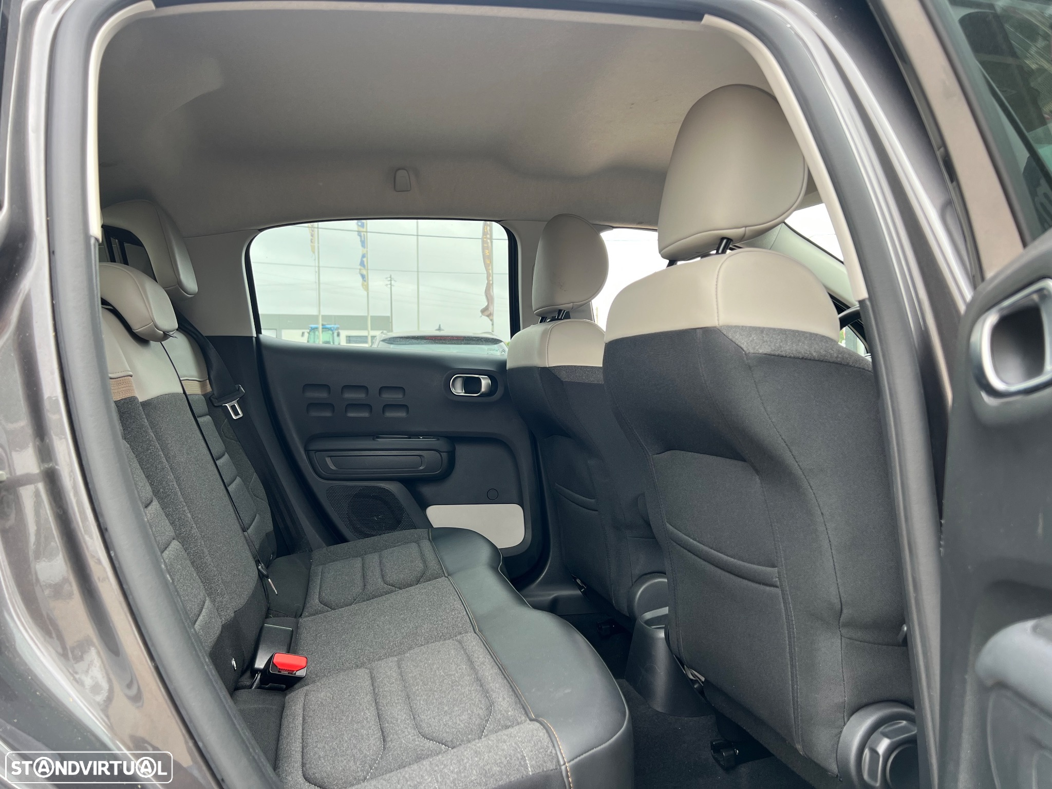 Citroën C3 1.2 PureTech Shine - 20