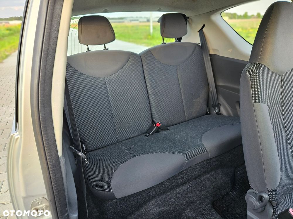 Peugeot 107 - 11