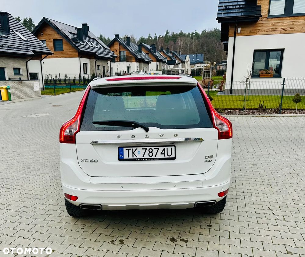 Volvo XC 60 D5 AWD Geartronic Summum - 7