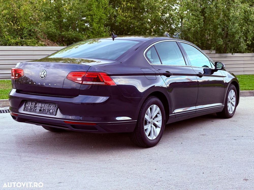 Volkswagen Passat Variant 2.0 TDI DSG (BlueMotion Technology) Comfortline - 12