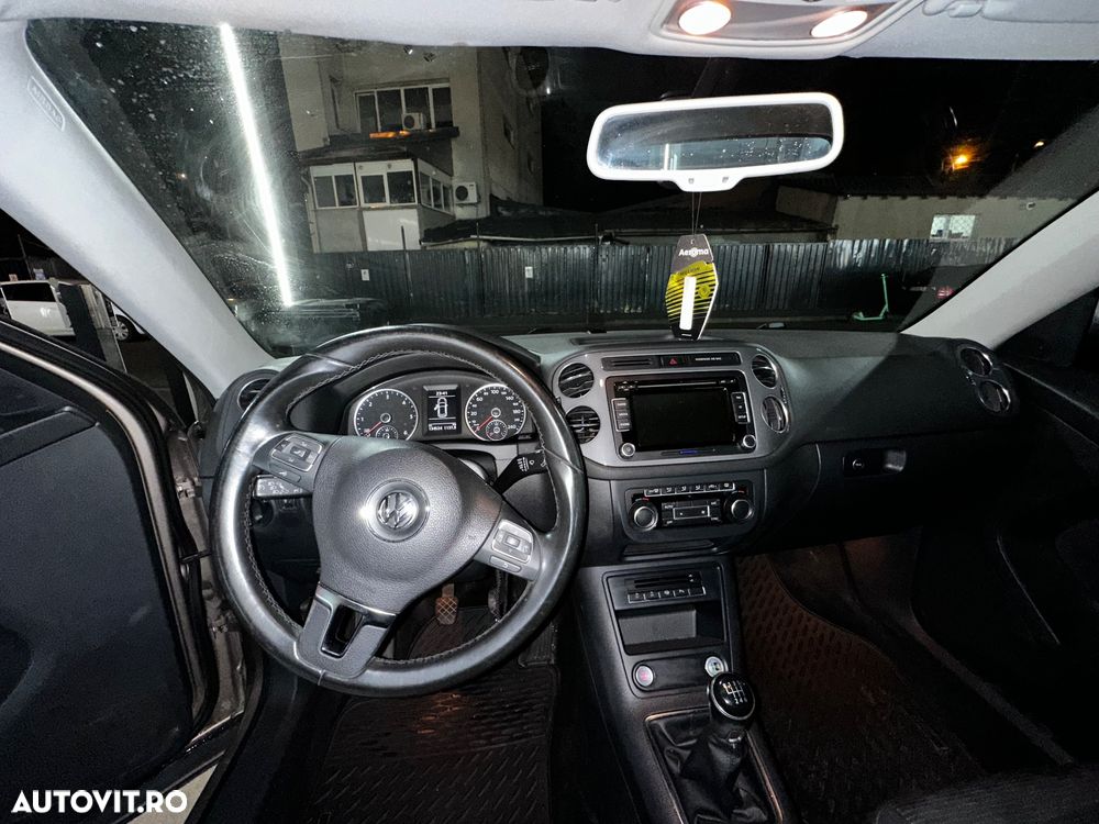 Volkswagen Tiguan - 5