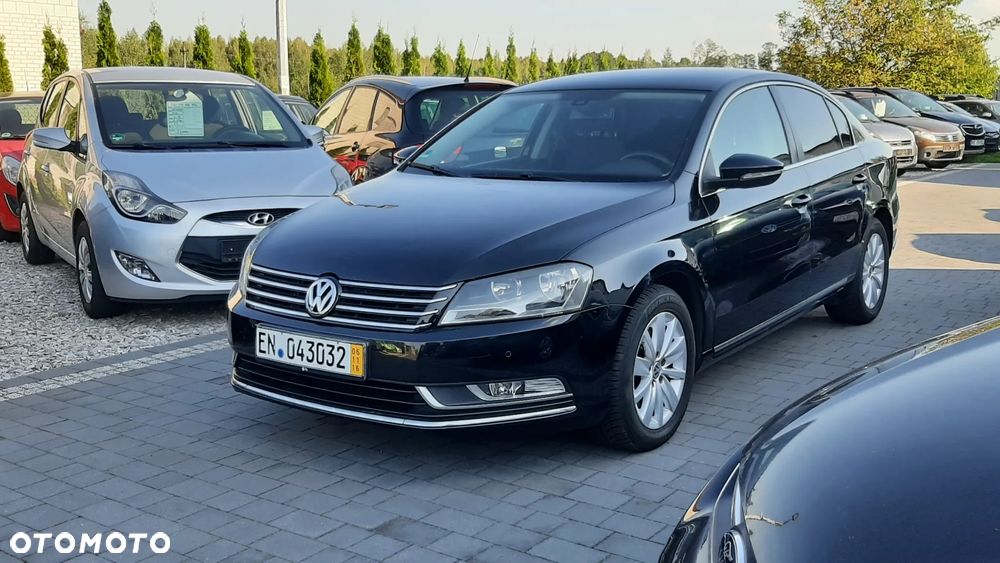 Volkswagen Passat 1.6 TDI Comfortline - 4