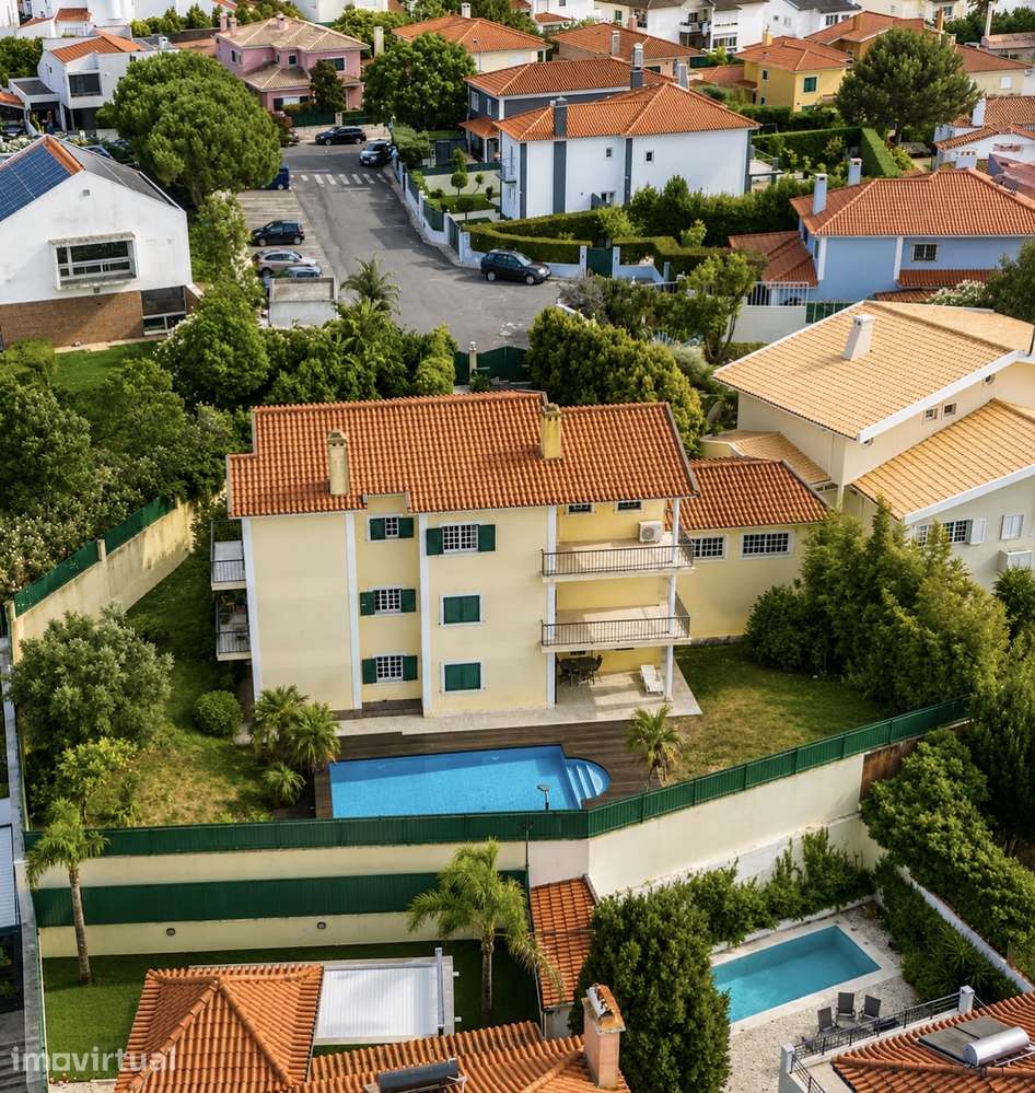 Moradia T6 numa das Zonas Mais Privilegiadas de Cascais - Grande imagem: 3/40