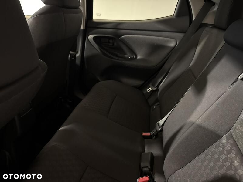Toyota Yaris - 21