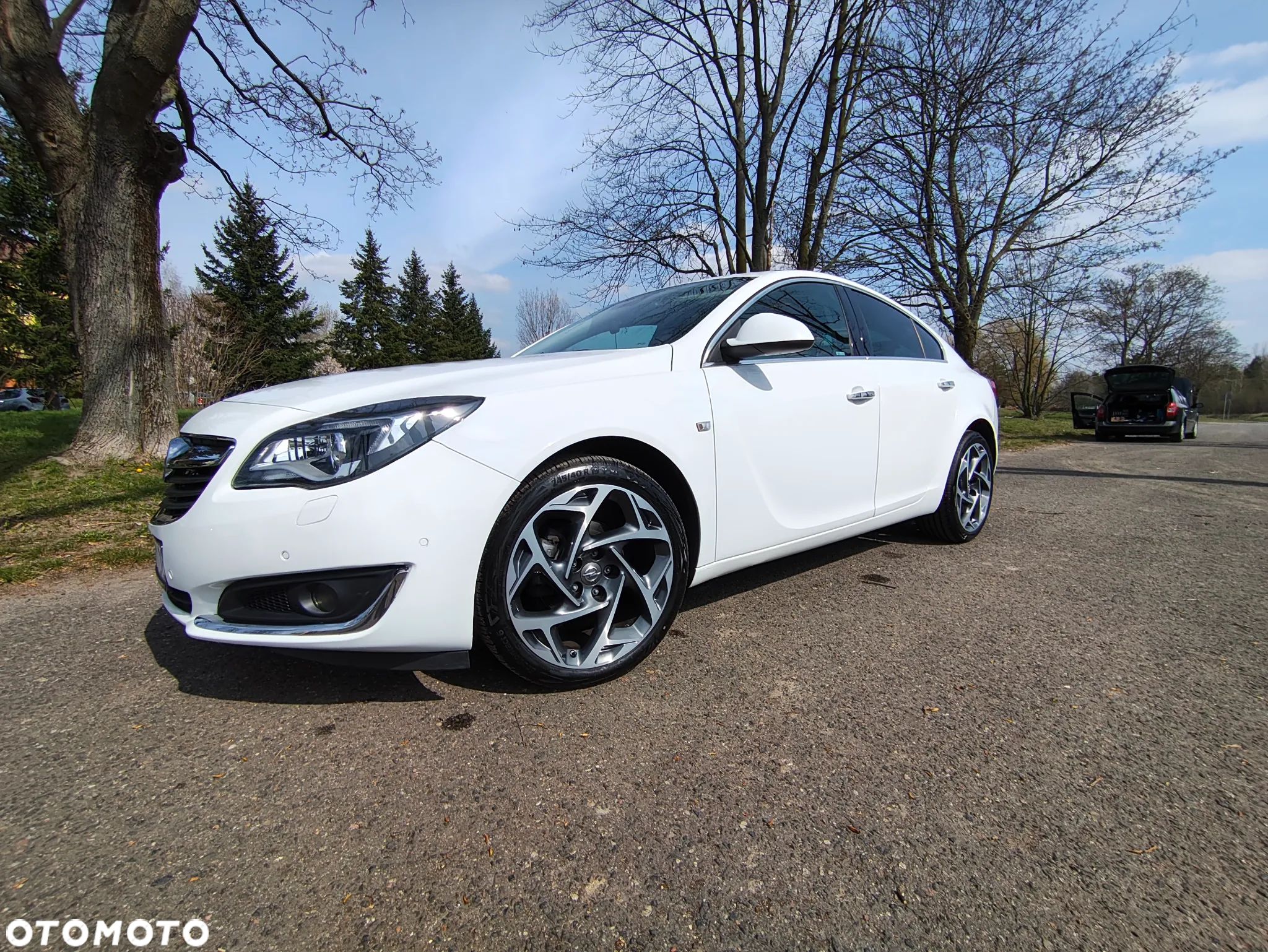 Opel Insignia 1.6 CDTI Edition - 1