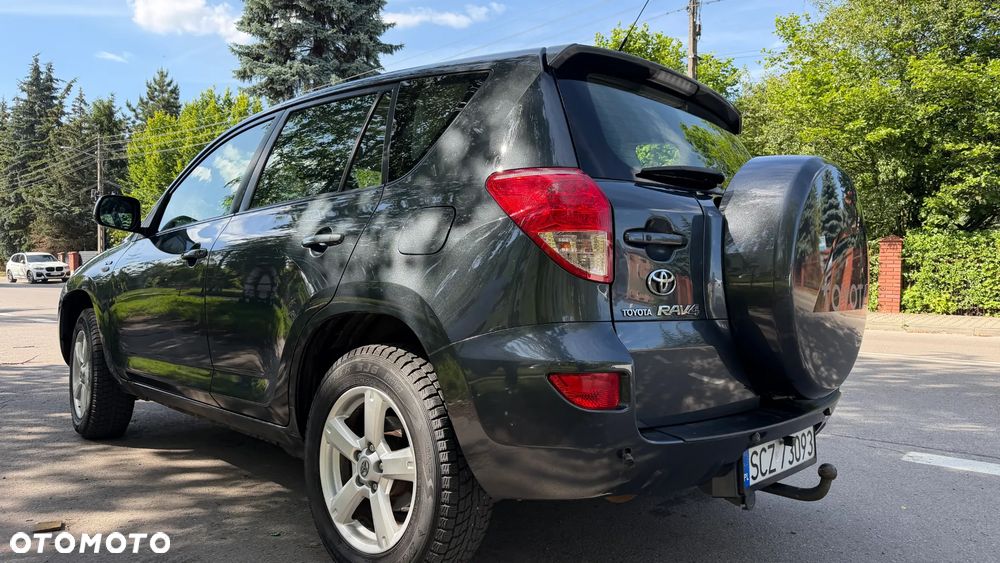 Toyota RAV4 2.2 D-CAT 4x4 Executive - 4