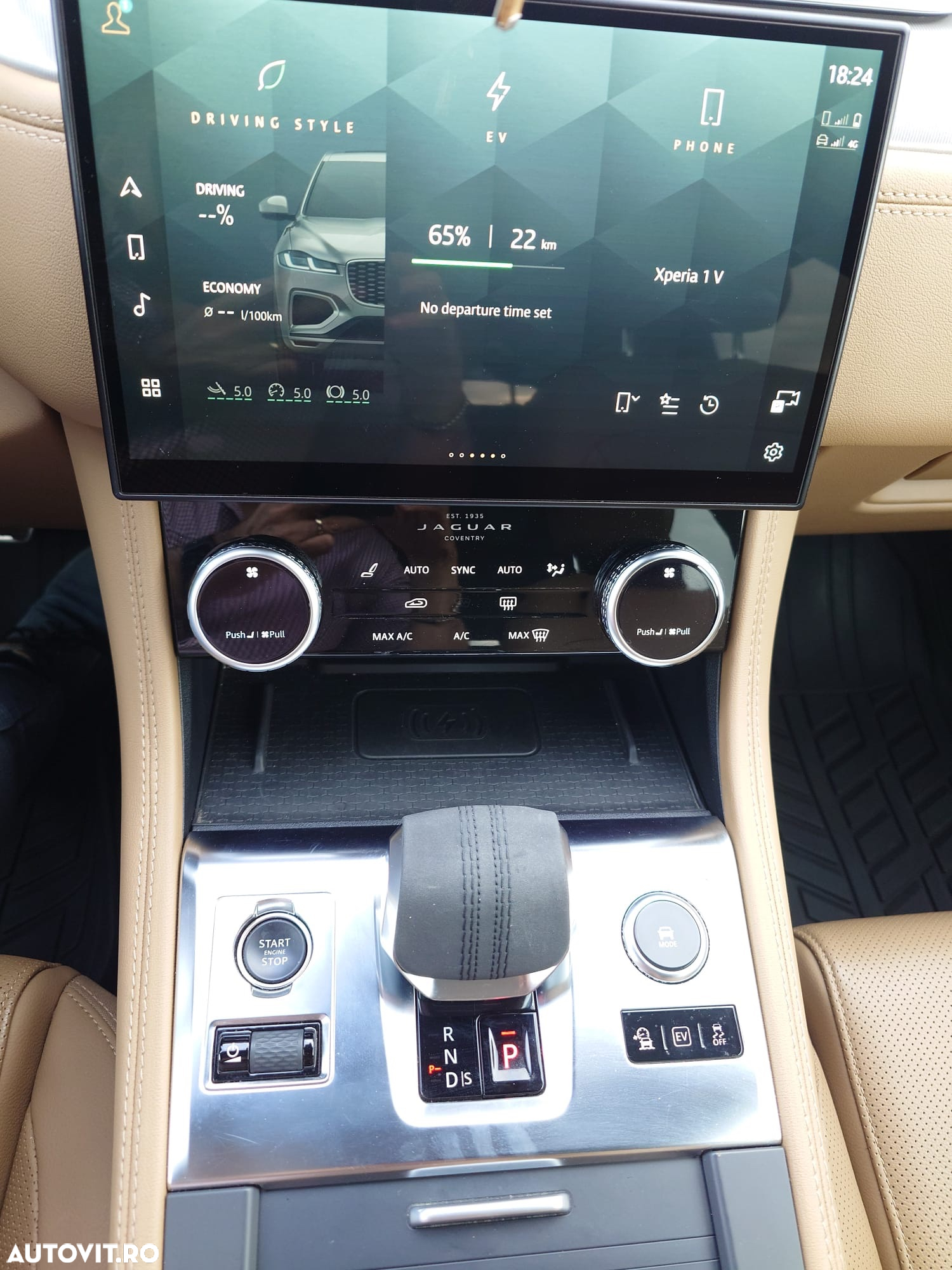 Jaguar F-Pace P400e AWD R-Dynamic S - 17