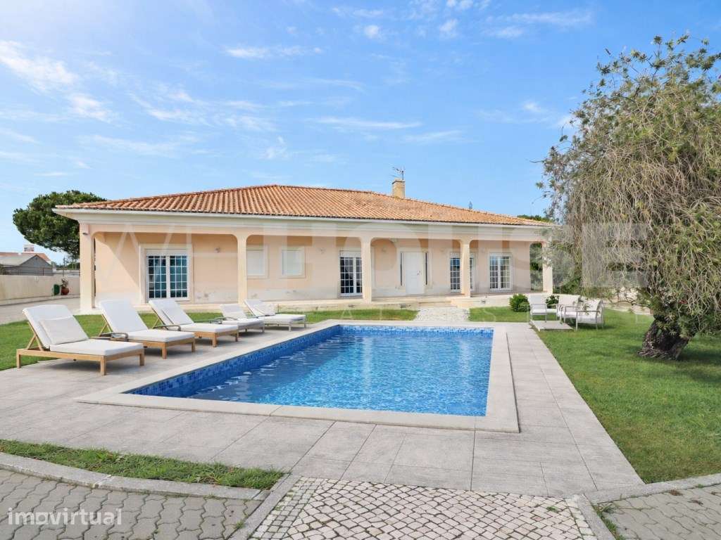 Moradia T4 de Luxo com 280 m² Inserida em Terreno de 2500 m² em Pal... - Grande imagem: 3/60