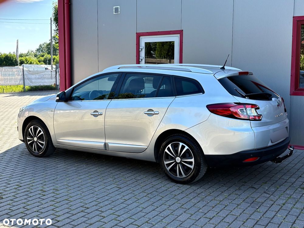 Renault Megane ENERGY TCe 130 BOSE EDITION - 8