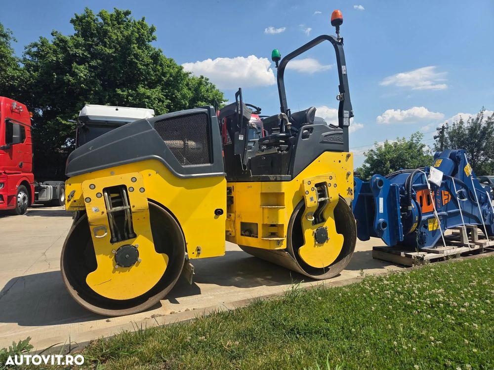Bomag BW135AD-5, 4 tone, latime tambur 1,4m, motor KUBOTA 50CP, sistem antifurt, lungime 2,9m, inaltime 2,7m, viteze 10km/h, STARE FOARTE BUNA-posibilitate leasing 4 ani-PROMOTIE 29.900 EUR+Tva - 33