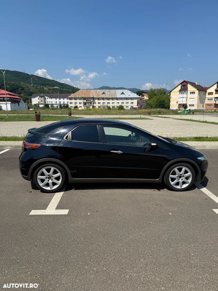 Honda Civic 1.8 Automatic Sport - 2