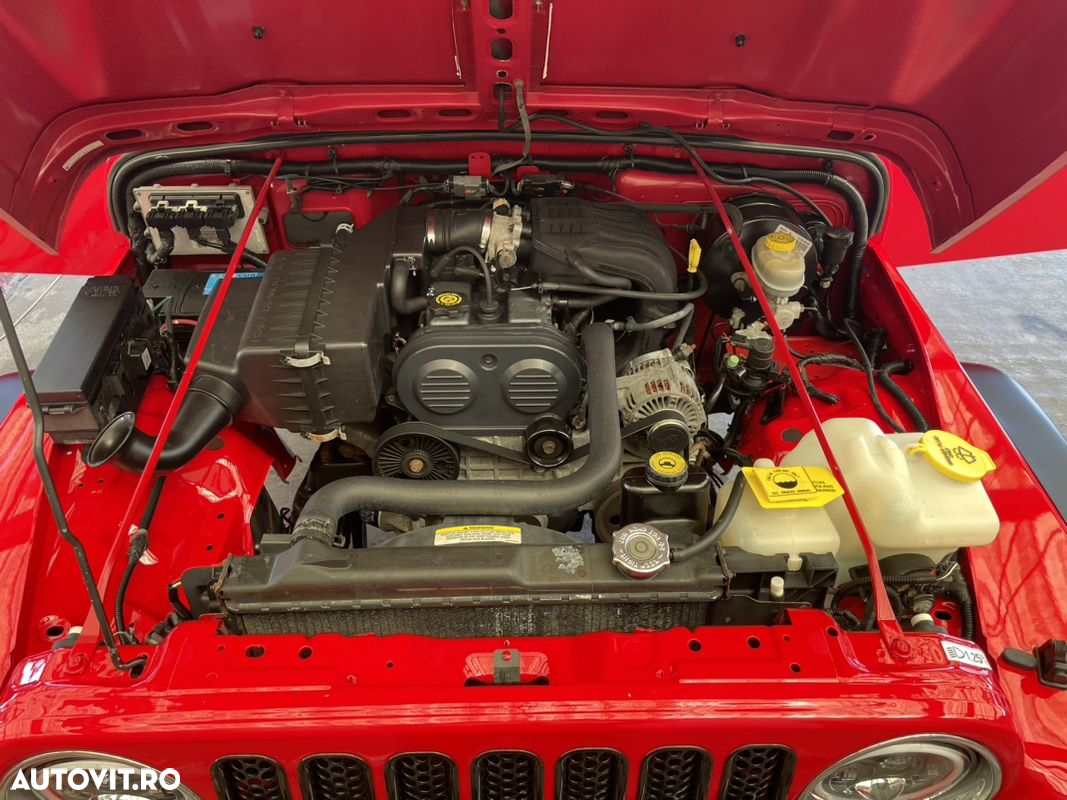 Jeep Wrangler - 11