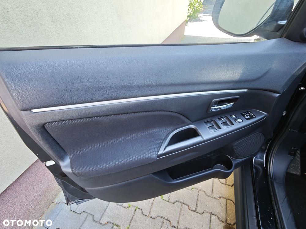 Mitsubishi ASX 1.6 2WD Edition - 18