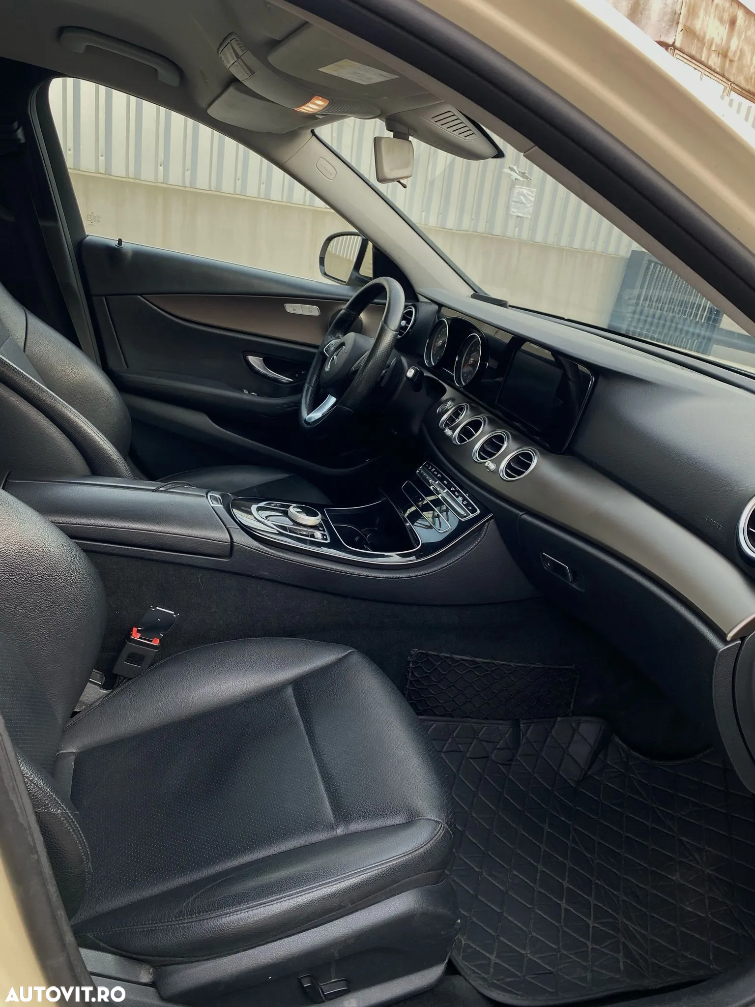 Mercedes-Benz E 200 d 9G-TRONIC Avantgarde - 7