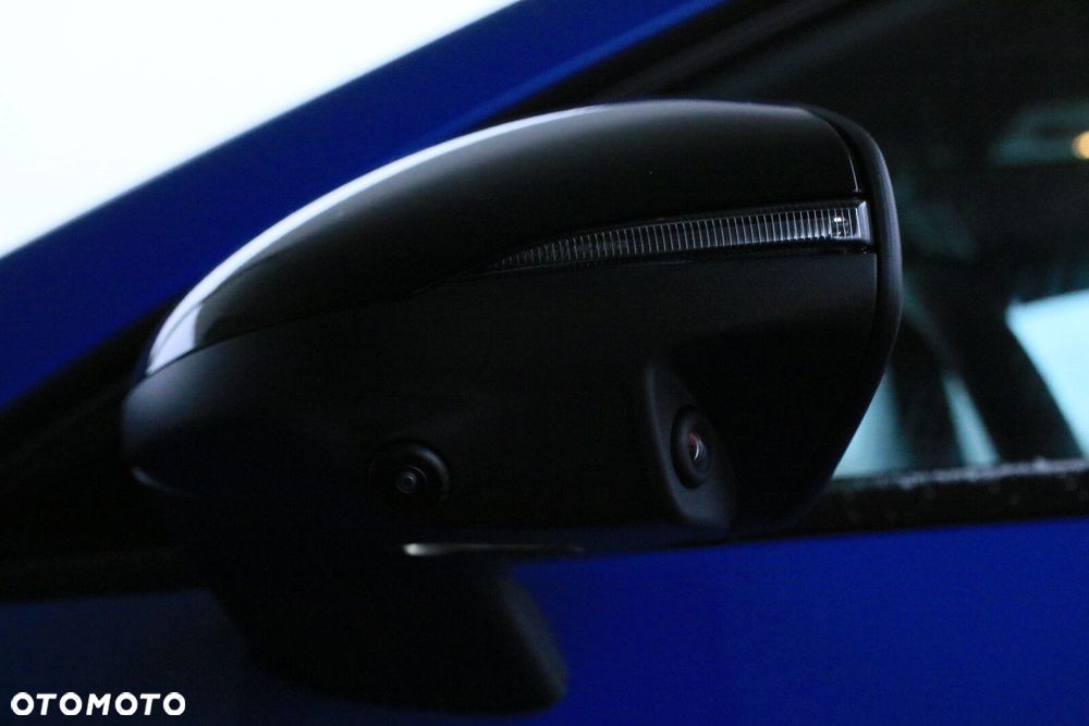 Mercedes-Benz CLA - 11