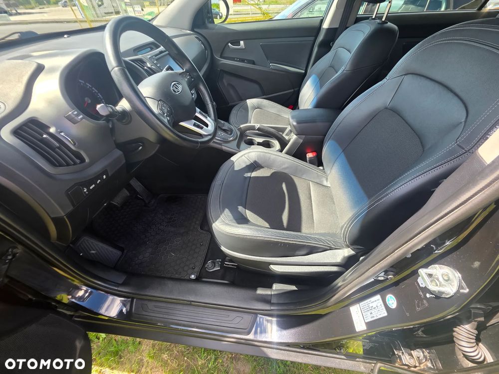 Kia Sportage 2.0 CRDI 4WD Automatik Dream-Team Edition - 12