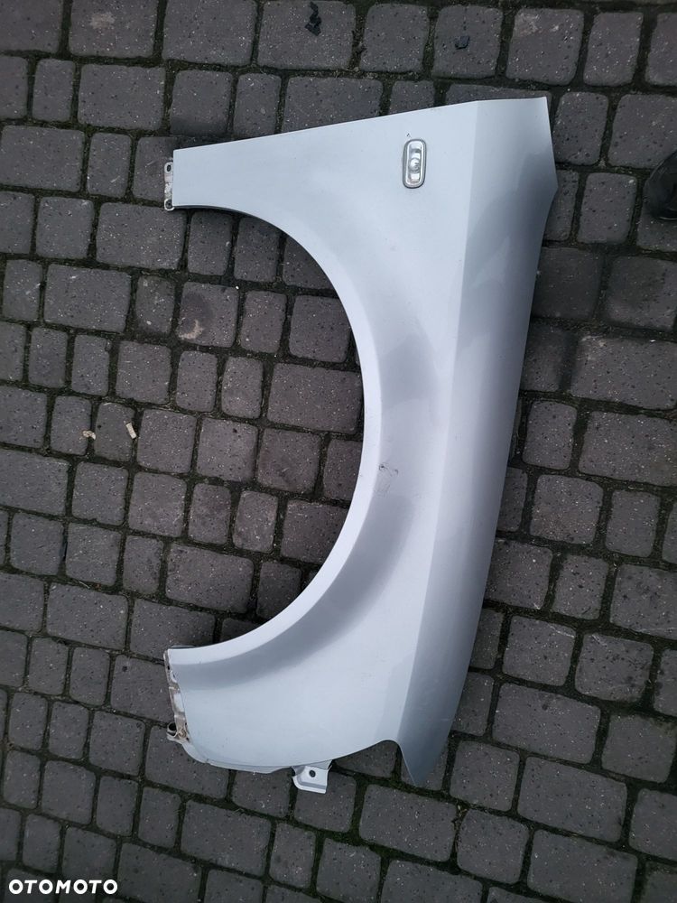 Błotnik przedni prawy audi a4 b6 lakier ly7w bez korozji