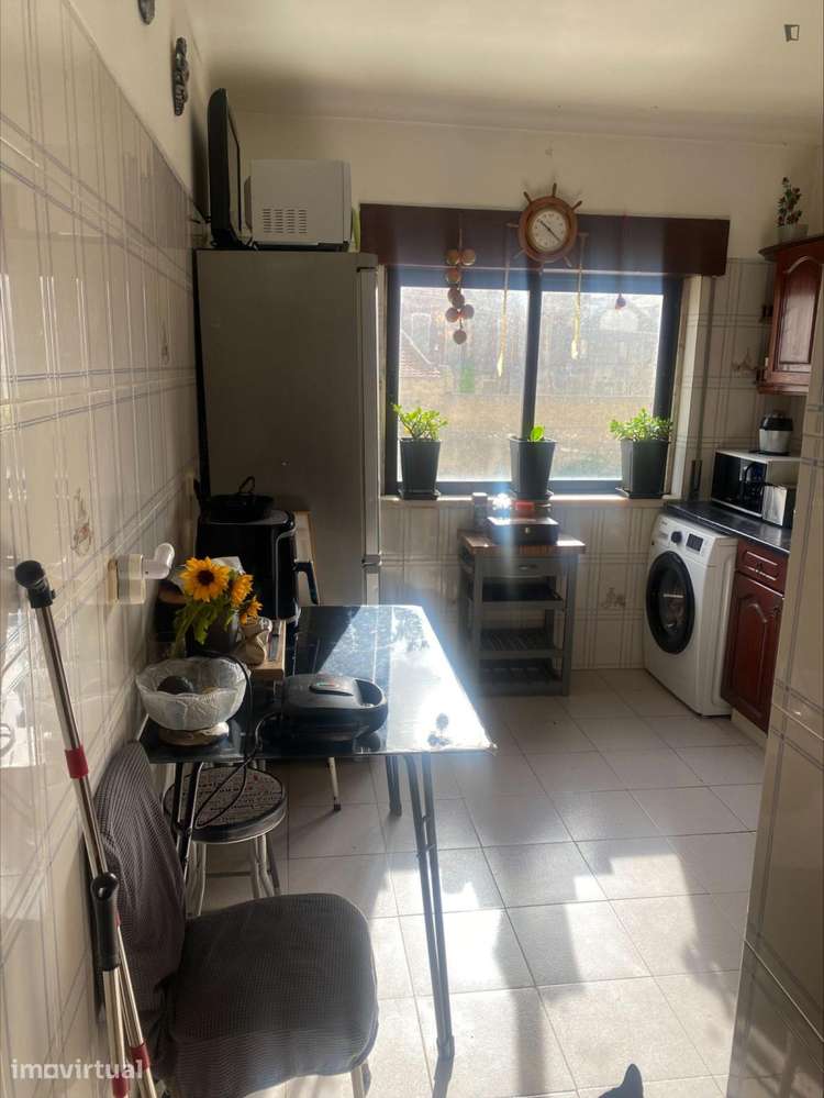 Quarto - localizado em Lisbon - Grande imagem: 5/7