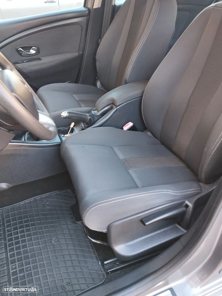 Renault Mégane Sport Tourer 1.5 dCi Dynamique - 10