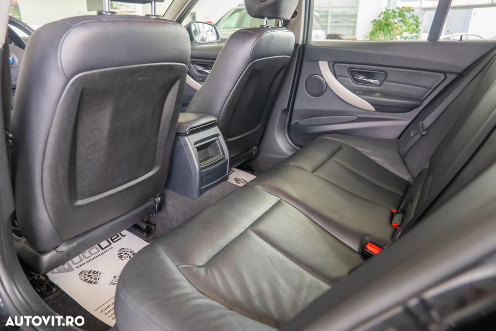 BMW Seria 3 - 23