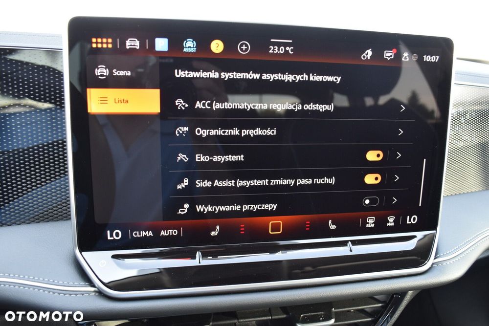 Volkswagen Passat - 24