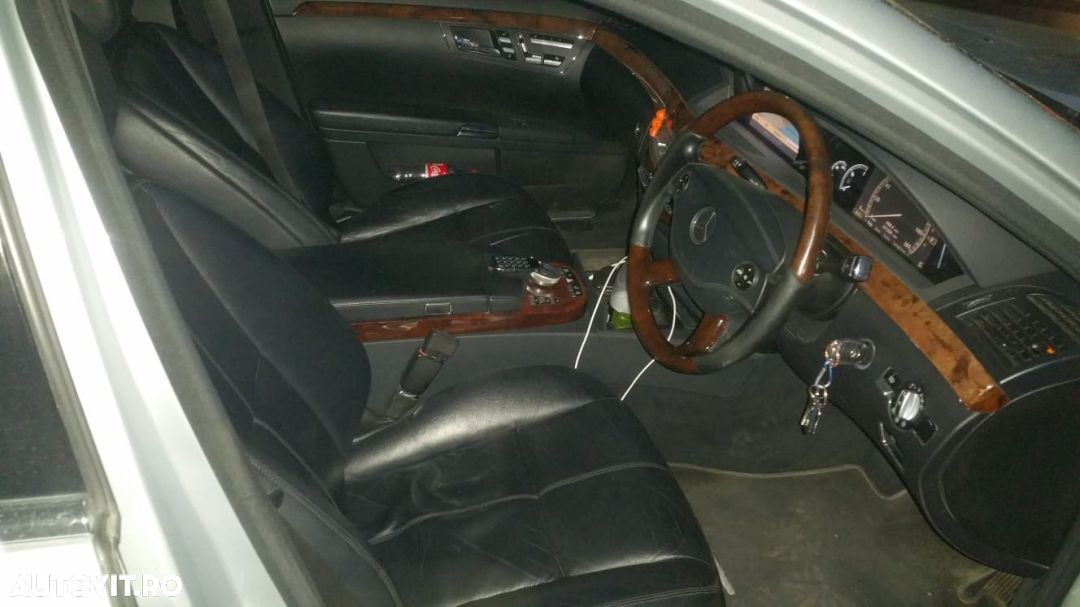 Dezmembrari  Mercedes-Benz S-CLASS (W221)  2005  > 2013 S 320 CDI Mot - 5