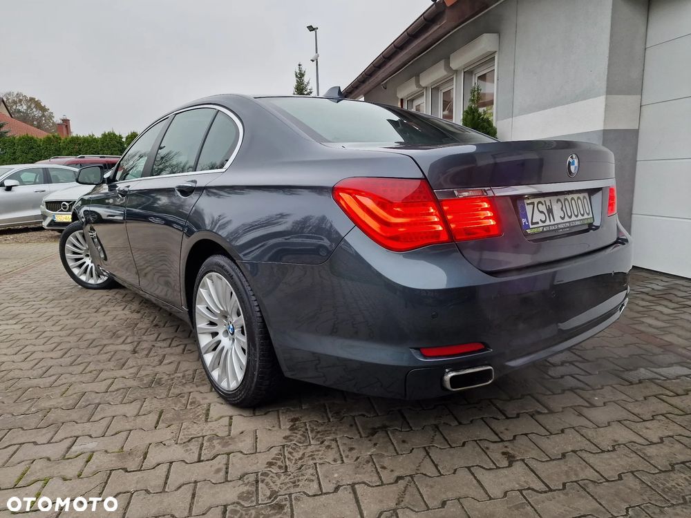 BMW Seria 7 740d xDrive - 8