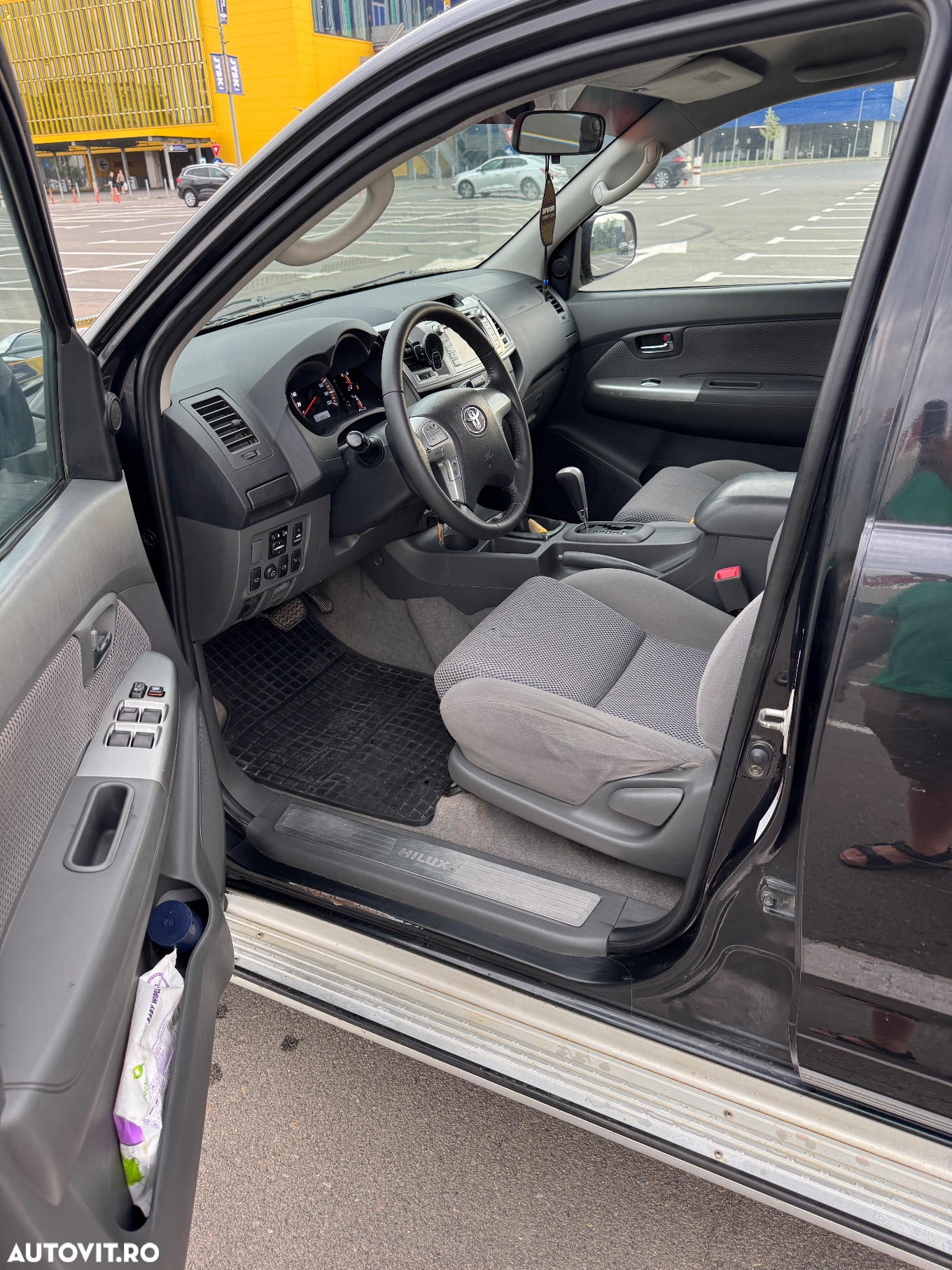 Toyota Hilux - 4