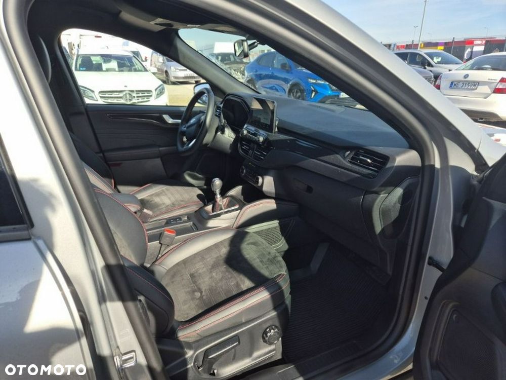 Ford Kuga - 14