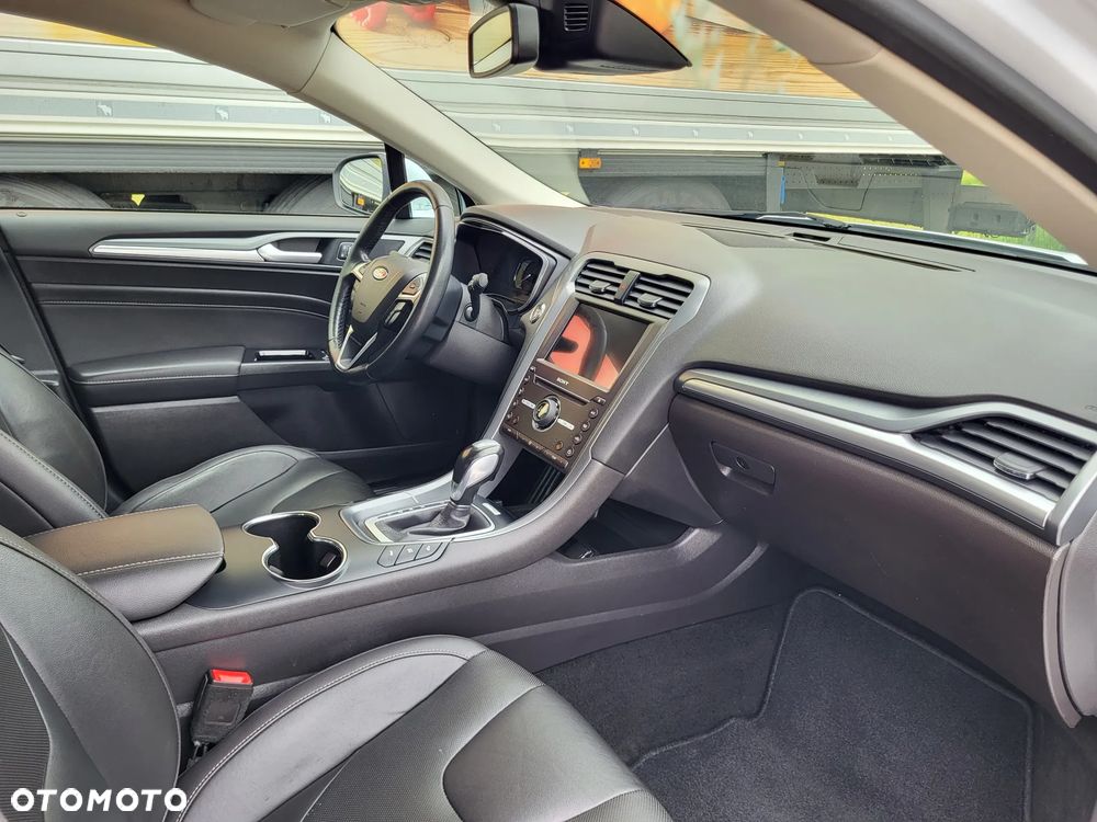 Ford Mondeo 2.0 Hybrid Titanium GPF - 30