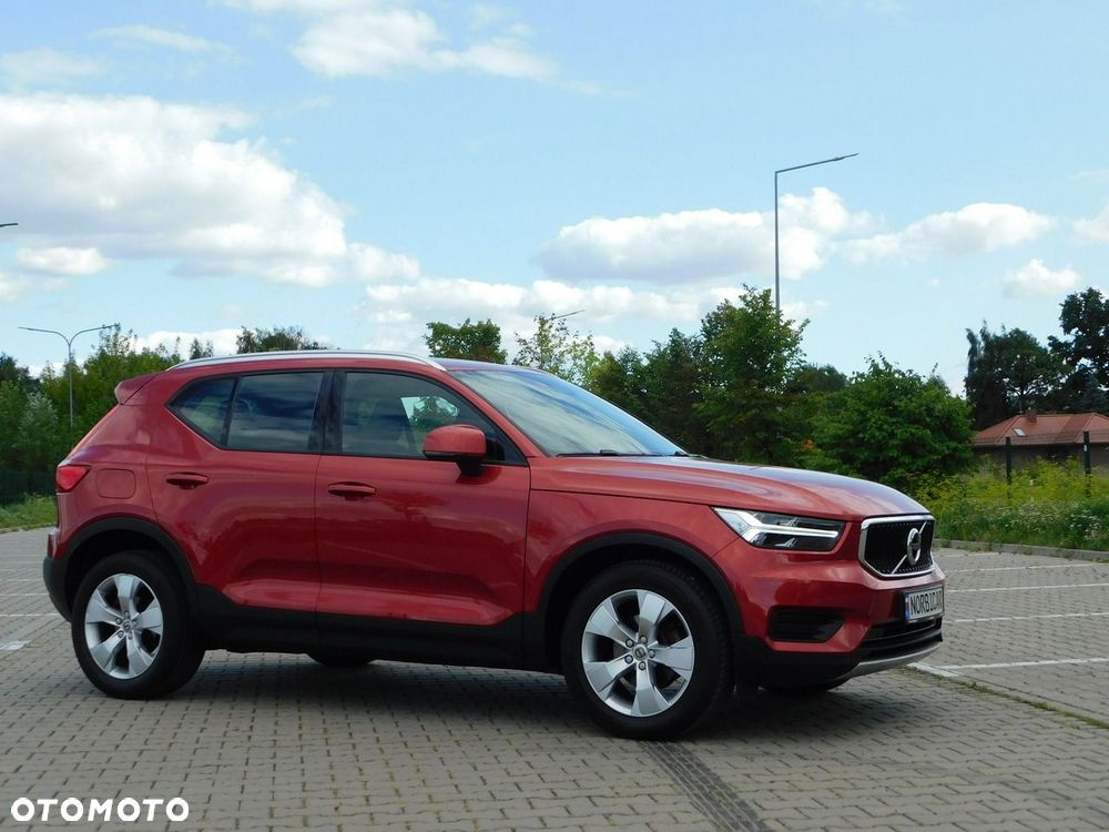 Volvo XC 40 T3 Geartronic Momentum Pro - 32