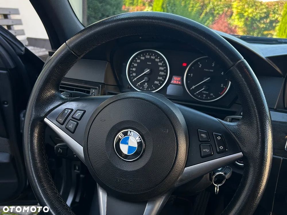 BMW Seria 5 520d Edition Lifestyle - 14