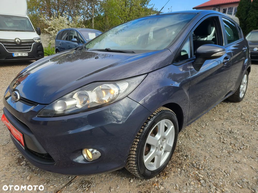 Ford Fiesta 1.25 Celebration - 20
