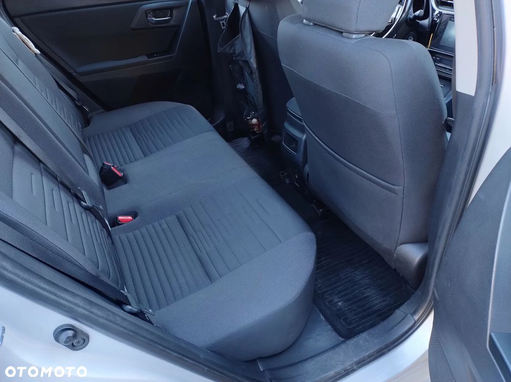 Toyota Auris 1.6 Premium - 17