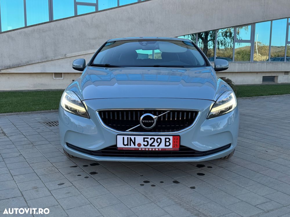 Volvo V40 D2 - 10