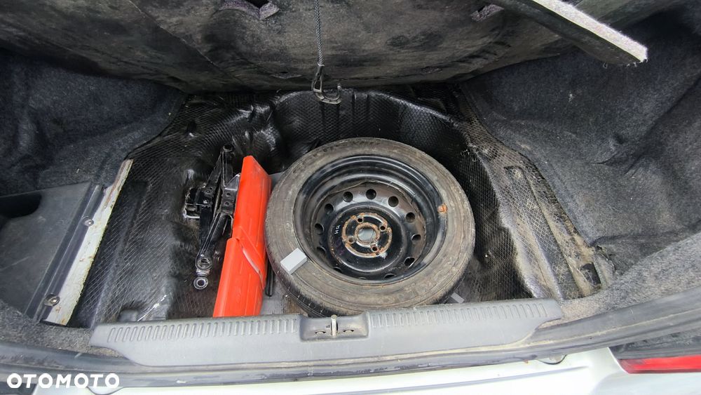 Mitsubishi Galant 2.5 V6 - 10