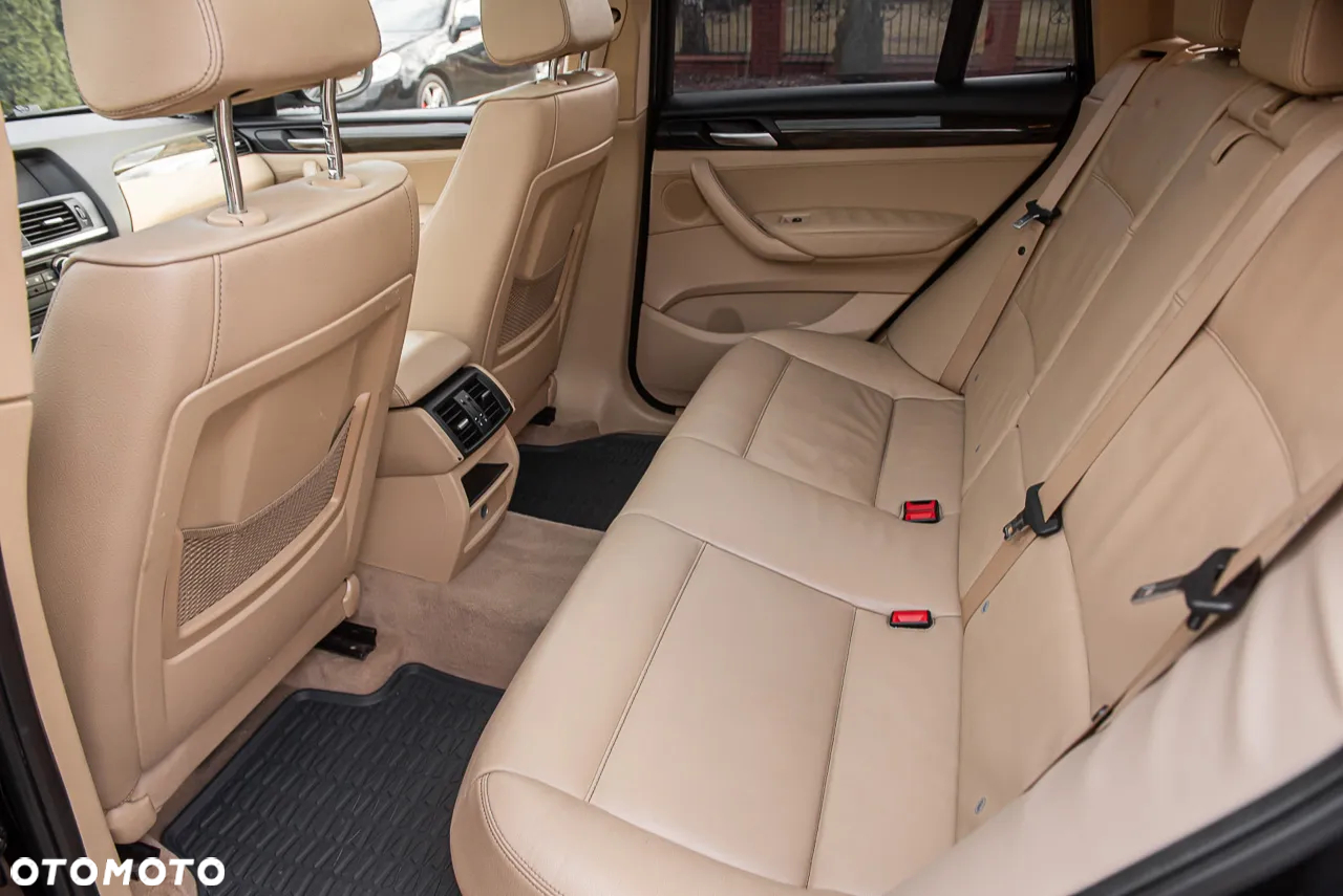 BMW X3 xDrive20d - 23