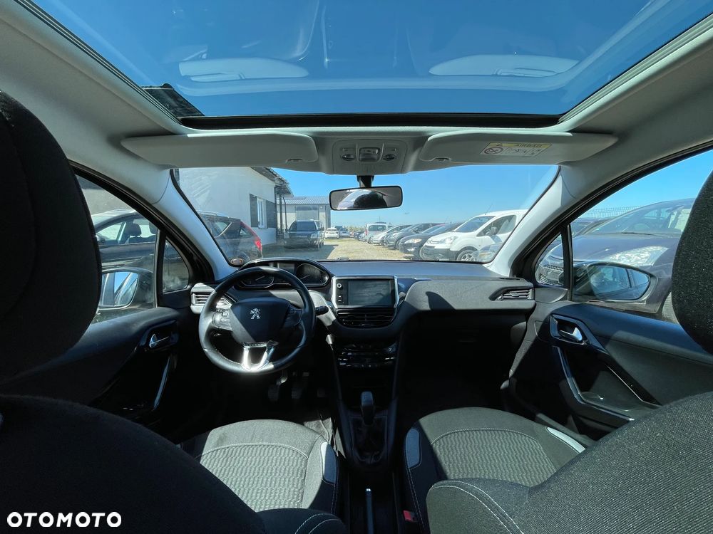 Peugeot 208 1.6 BlueHDi Allure S&S - 15