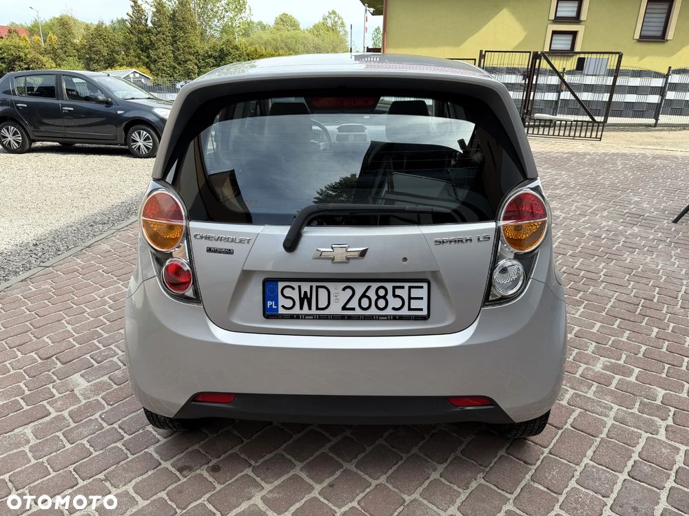 Chevrolet Spark 1.0 LT - 37