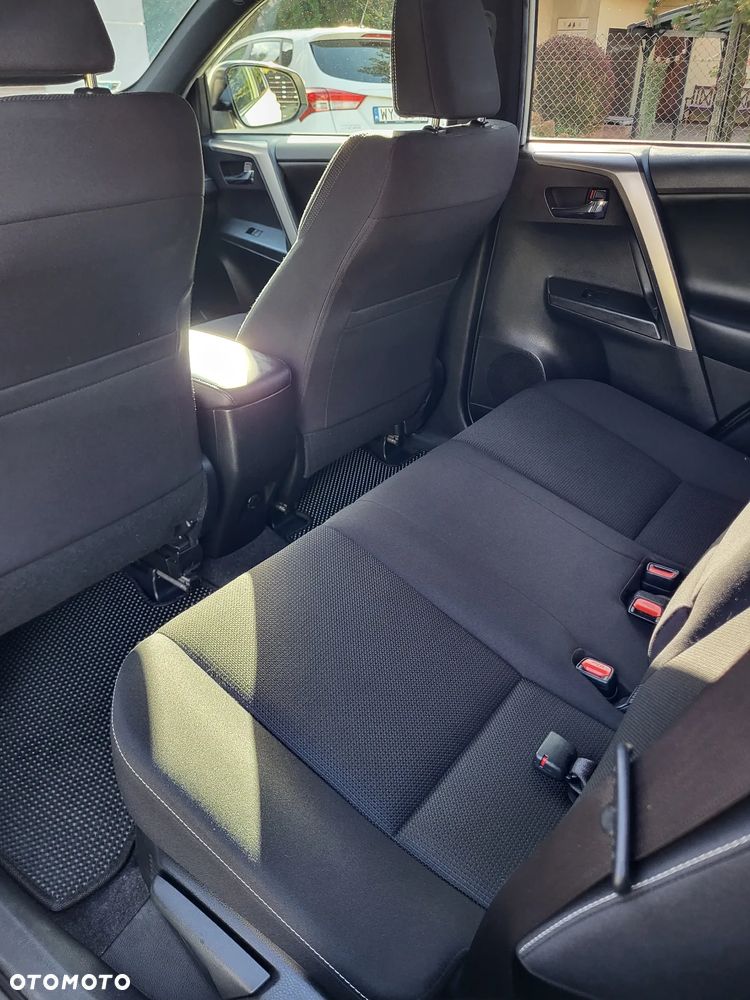 Toyota RAV4 ver-hybrid-style-4x2 - 12