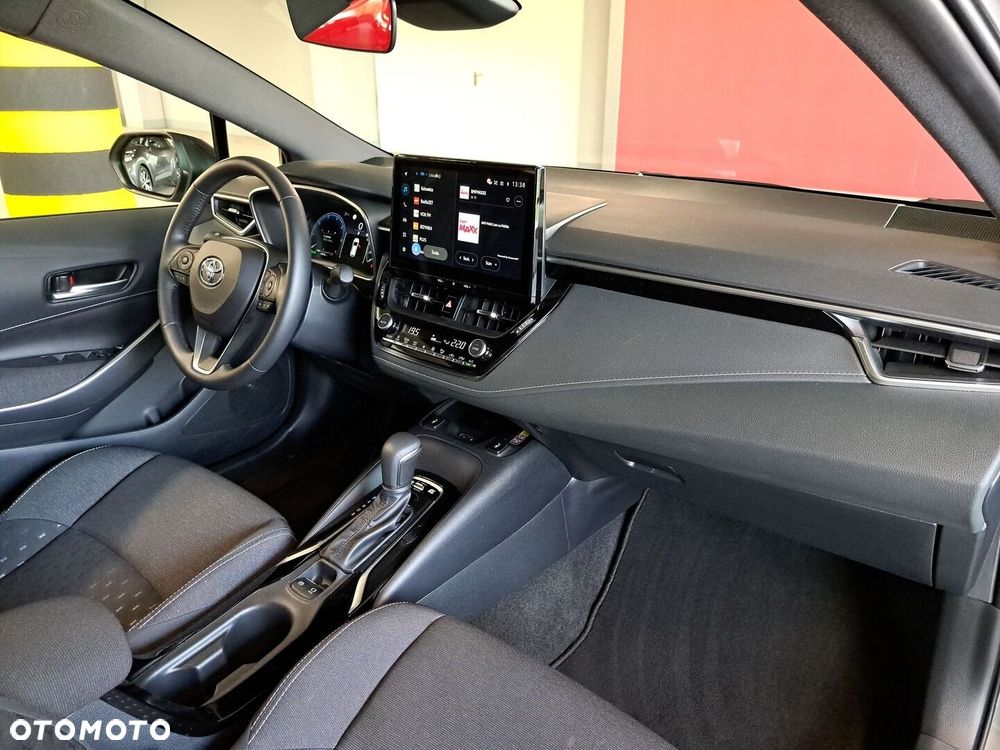 Toyota Corolla 1.8 Hybrid Comfort - 17